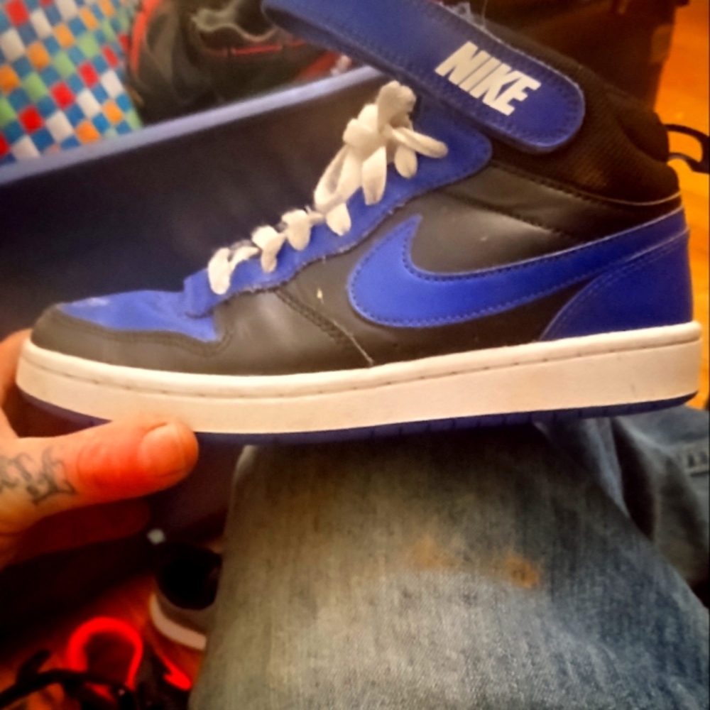 Kid Nikes